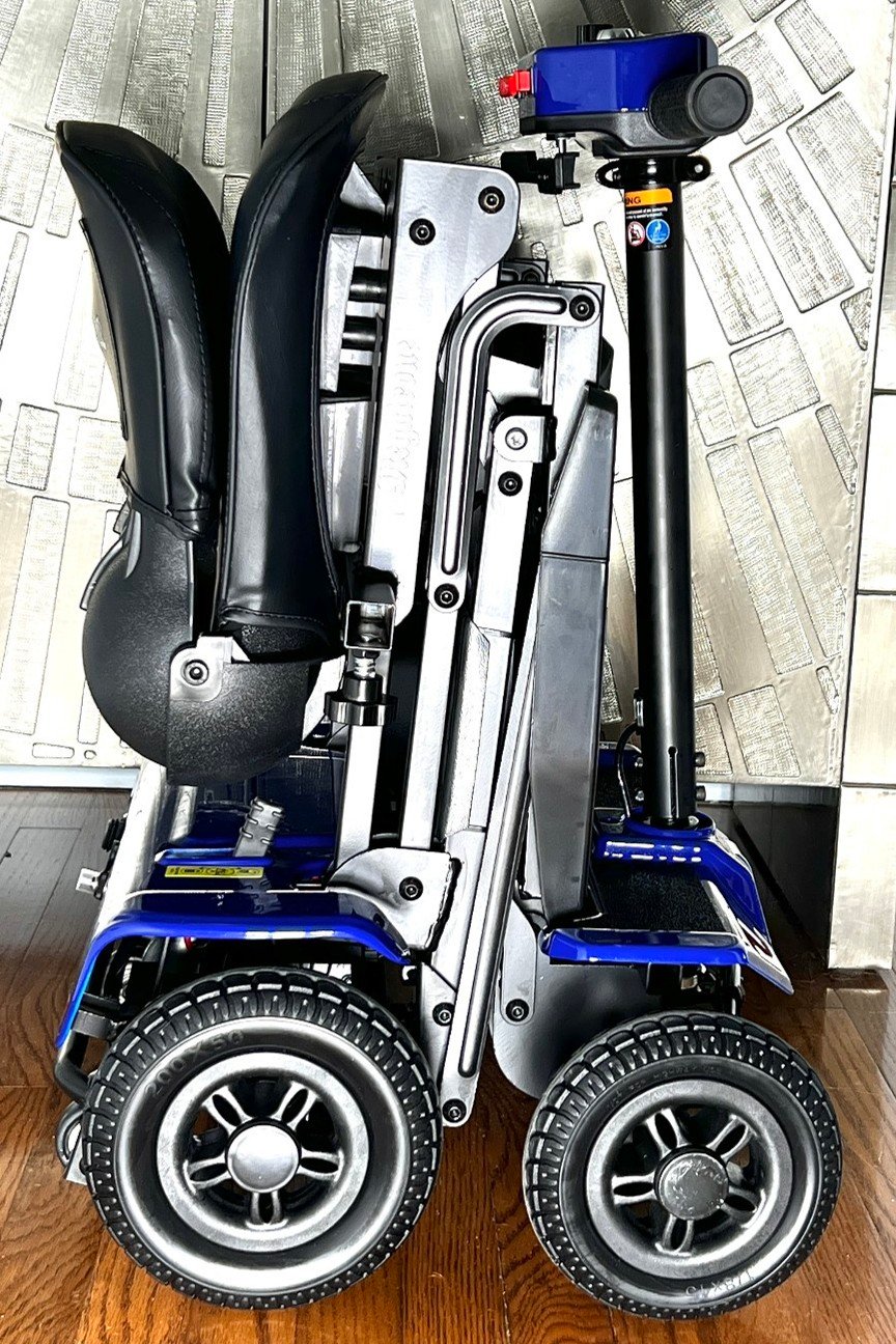 Megatrone Automatic Folding 4 Wheel Scooter - Image 3