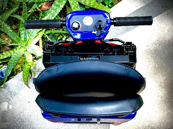 Megatrone Automatic Folding 4 Wheel Scooter - Image 7