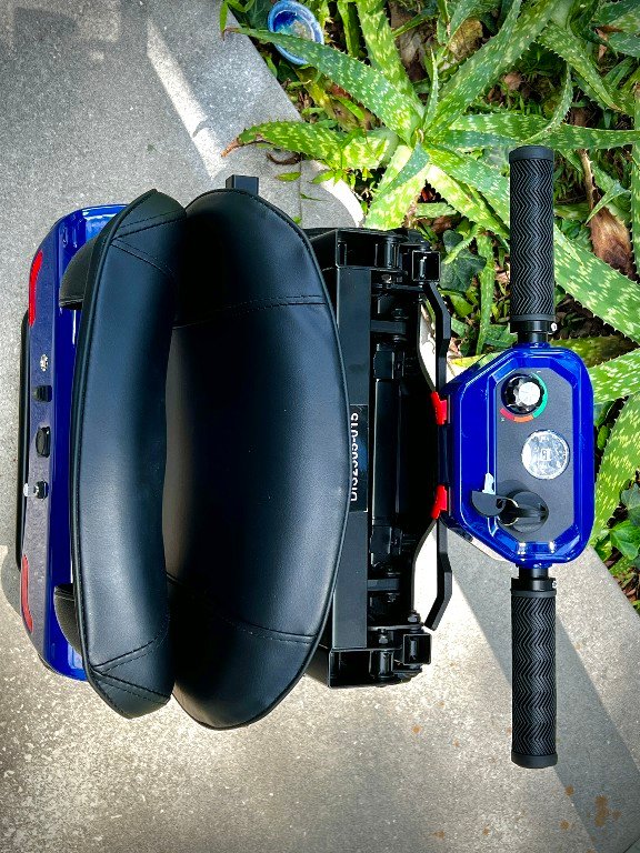 Megatrone Automatic Folding 4 Wheel Scooter - Image 6